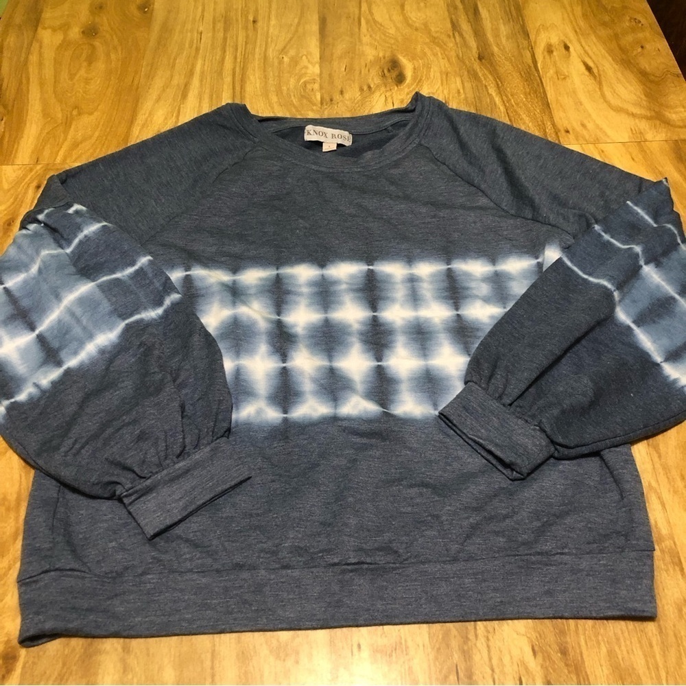 3/$25 Knox Rose Grey Blue Geometric Pullover Sweater Wide Cuffed Sleeve Large